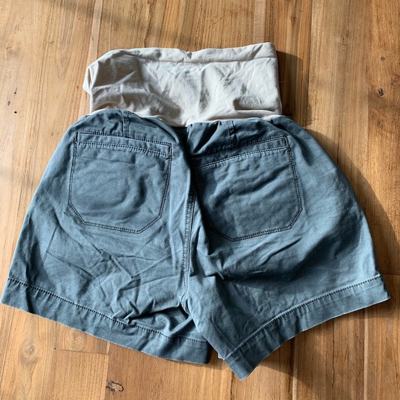 Motherhood green khaki shorts - Picture 3 of 5